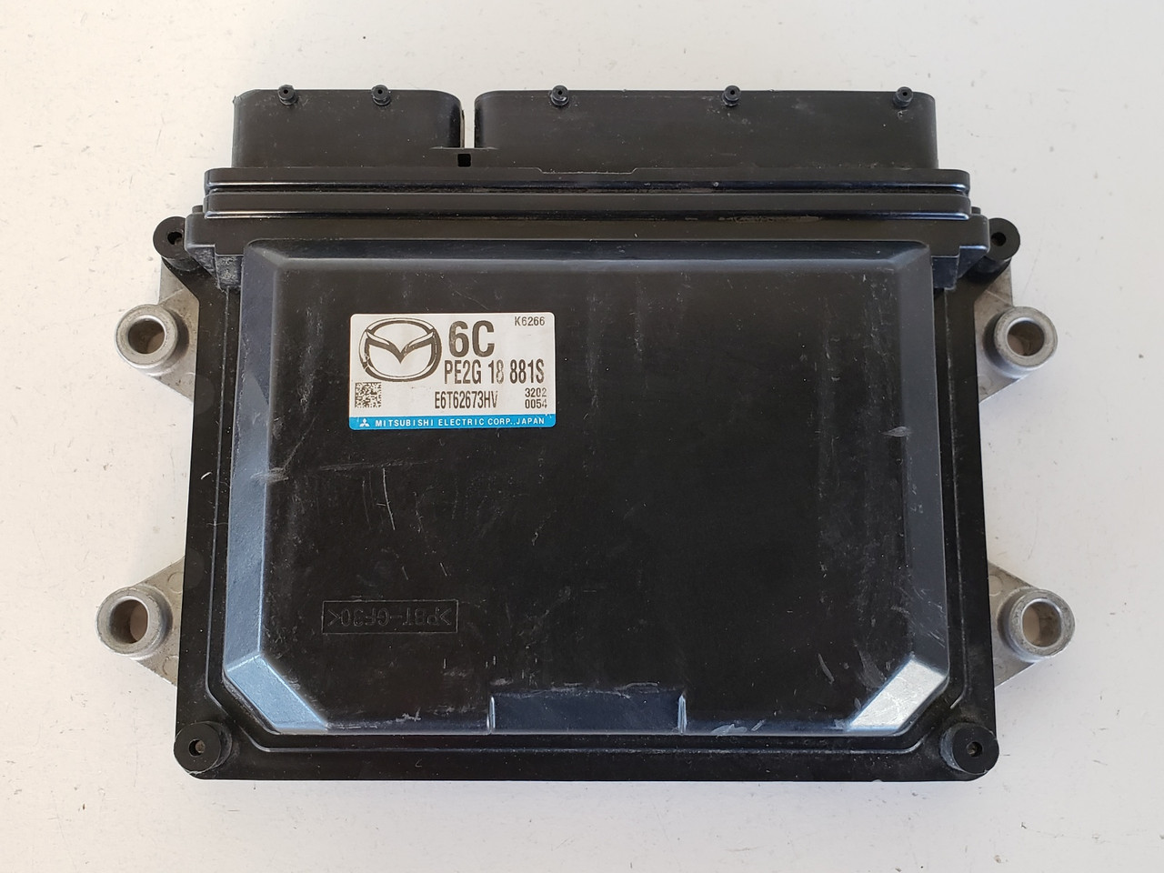 2012-2013 Mazda 3 PE2G 18 881S Computer Brain Engine Control ECU ECM EBX Module