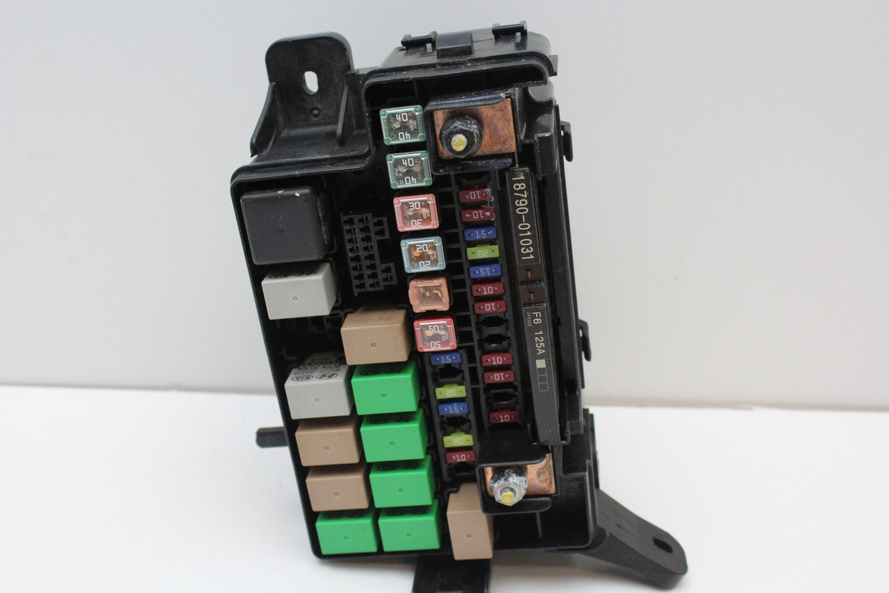 12 13 Kia Soul 91407-2K142 Fusebox Fuse Box Relay Junction Control Module