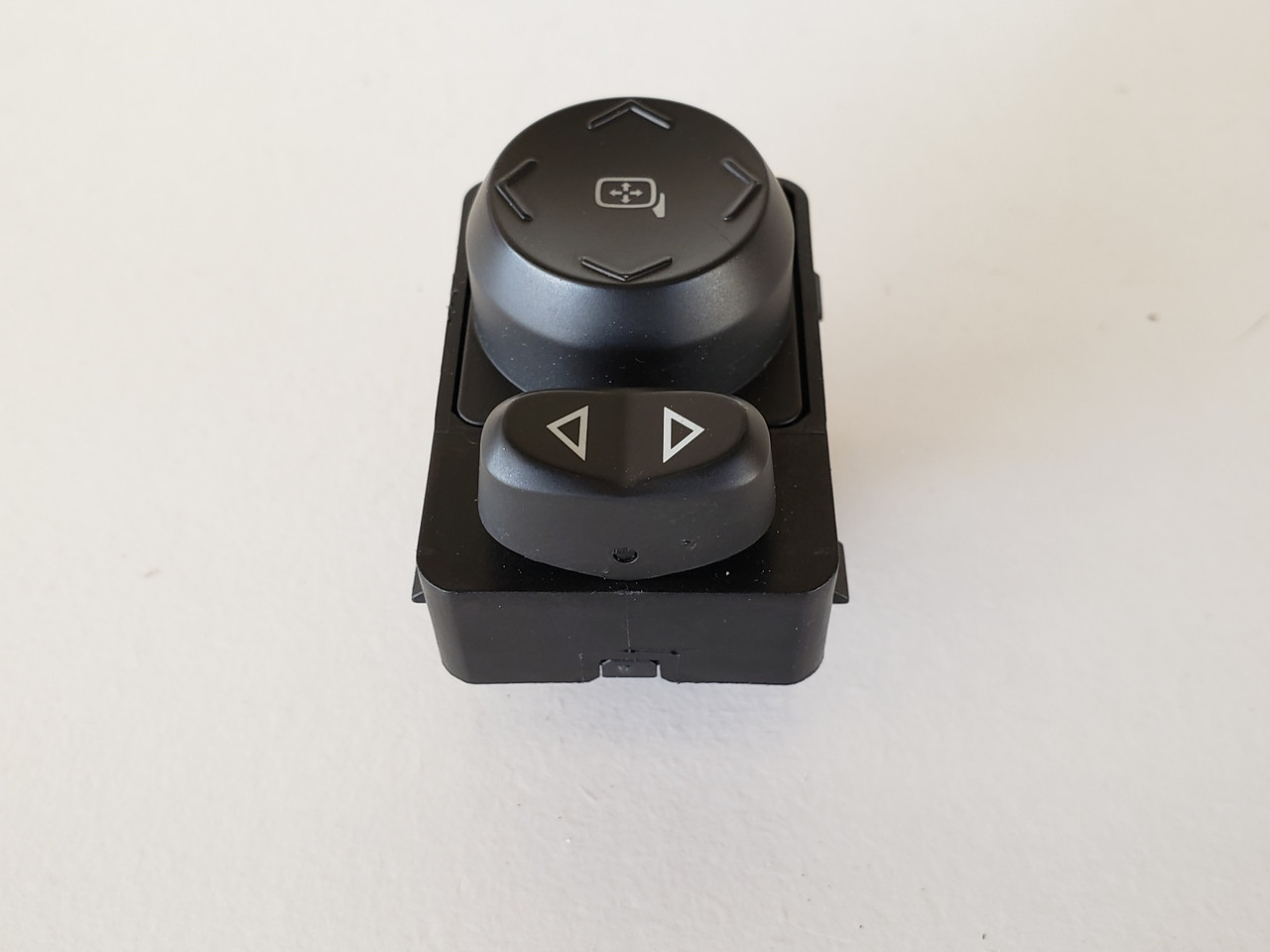 07-17 Gmc Acadia 15938730 Drivers Side Left Master Mirror Switch OEM