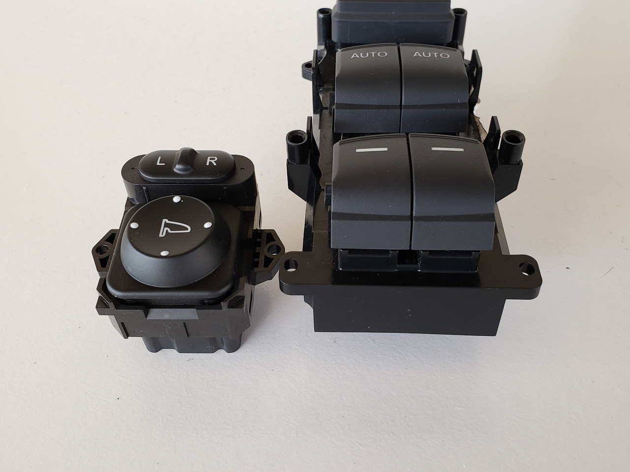 17-19 Honda Civic 35750-TGG-A01 Drivers Side Left Master Window Switch OEM 17-19 Honda Civic 35750-TGG-A01 Drivers Side Left Master Window Switch OEM