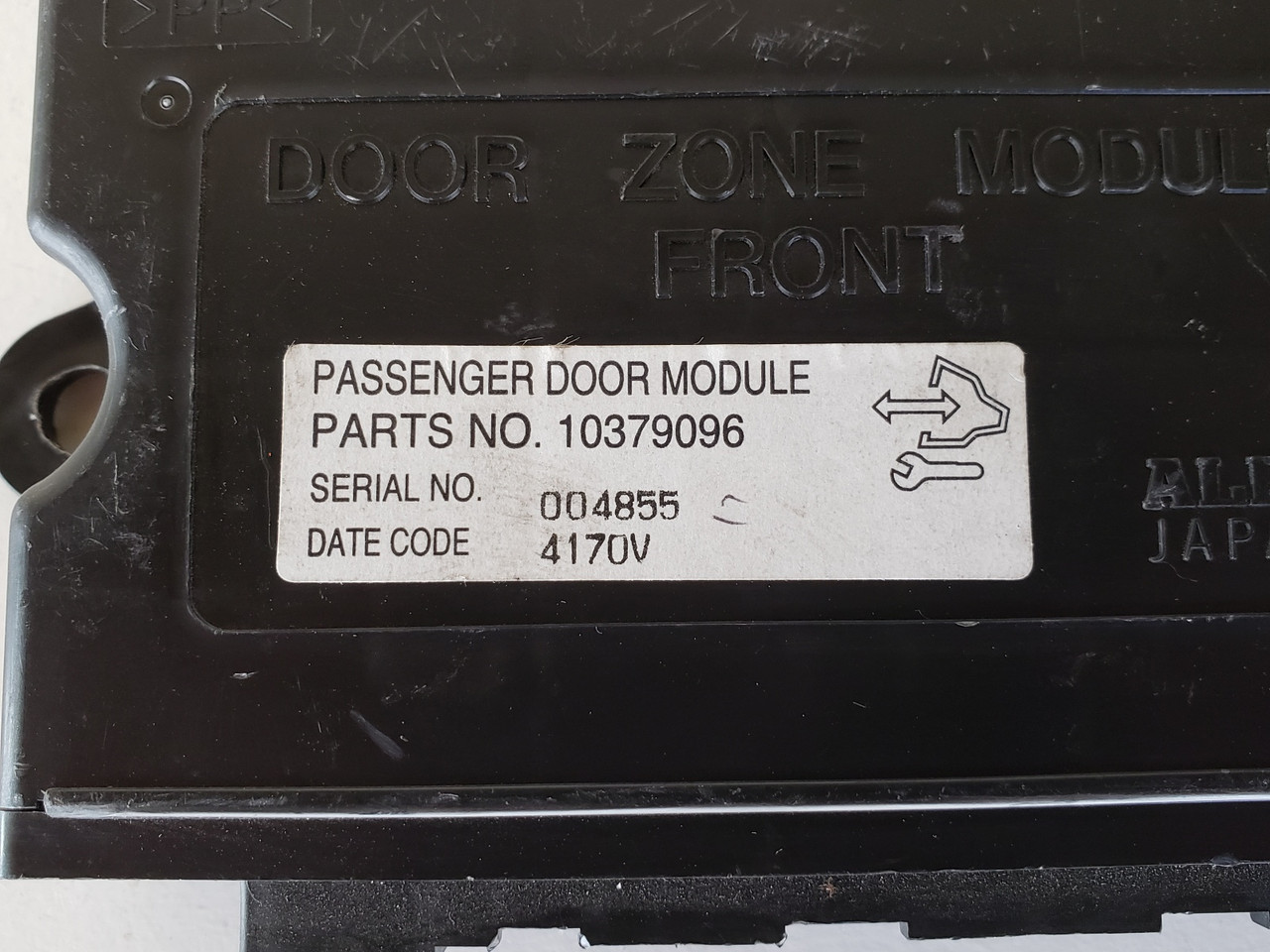 2005-2011 Cadillac STS 10379096 Multifunction Right Front Door Module