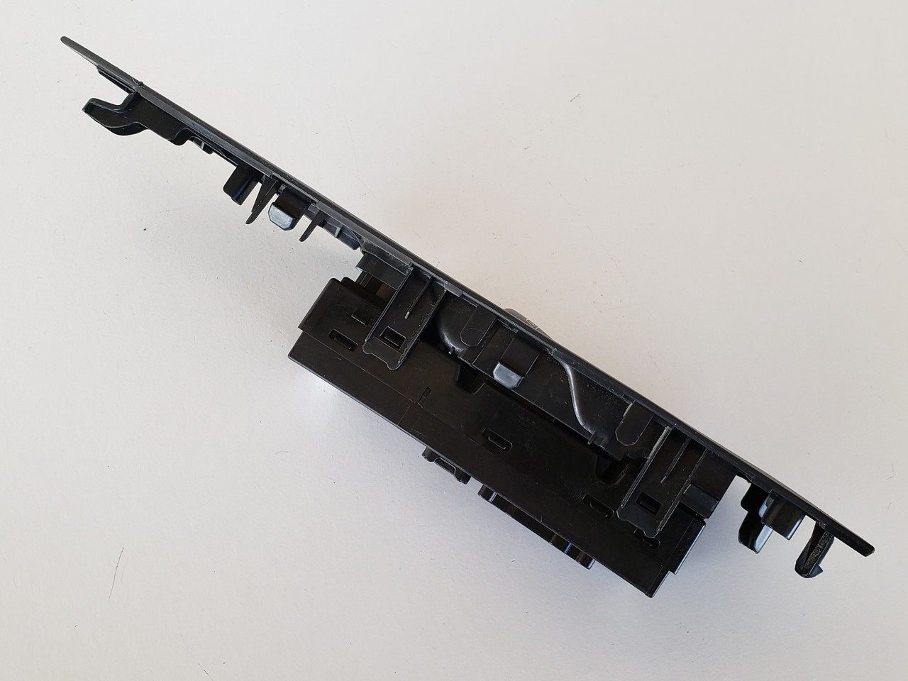 14-20 Nissan Rogue 25401 4BA5A Drivers Side Left Master Window Switch OEM 14-20 Nissan Rogue 25401 4BA5A Drivers Side Left Master Window Switch OEM