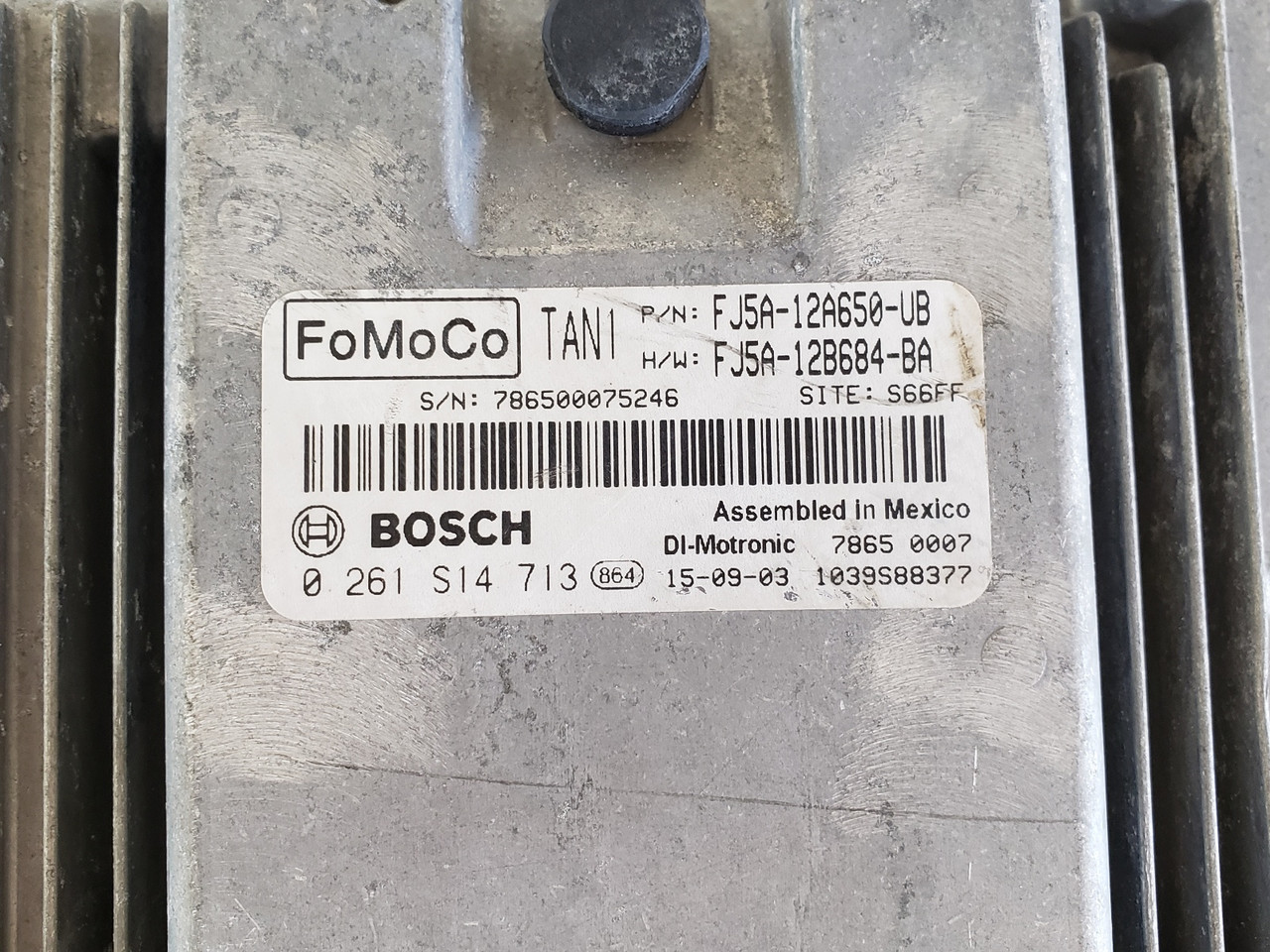 2015-2016 Escape FJ5A-12A650-UB Computer Brain Engine Control ECU ECM EBX Module 2015-2016 Escape FJ5A-12A650-UB Computer Brain Engine Control ECU ECM EBX Module