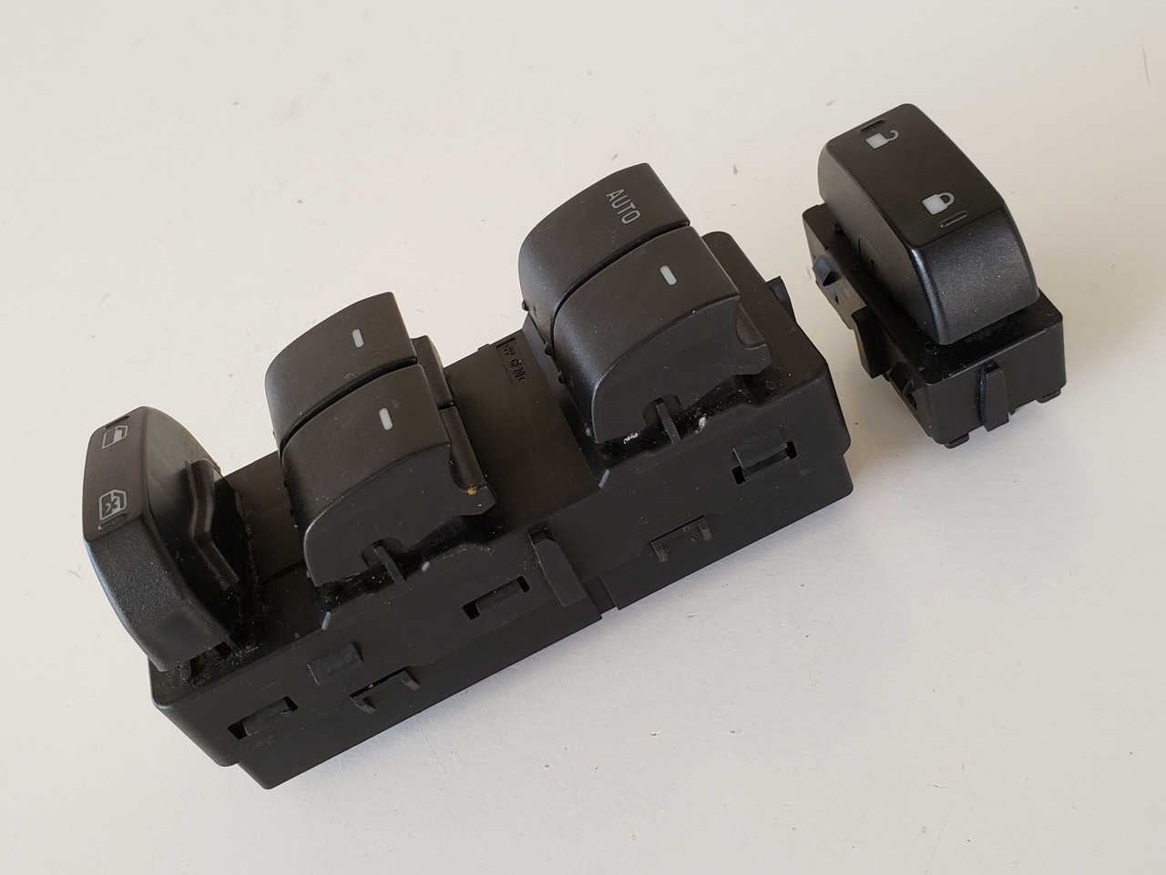 06-07 Ford Explorer 6L2T-14540-AA3JA6 Drivers Side Left Master Window Switch OEM 06-07 Ford Explorer 6L2T-14540-AA3JA6 Drivers Side Left Master Window Switch OEM