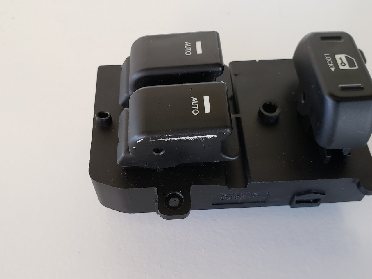 13-16 Hyundai Genesis Coupe 202008375 Drivers Side Left Master Window Switch OEM 13-16 Hyundai Genesis Coupe 202008375 Drivers Side Left Master Window Switch OEM