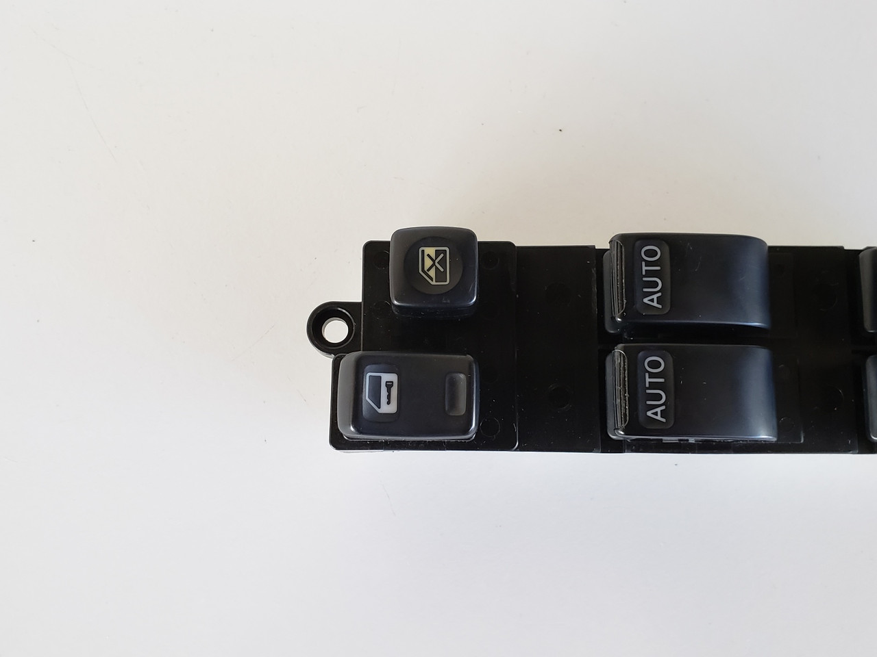 05-06 Nissan Altima 25401-8J100 Drivers Side Left Master