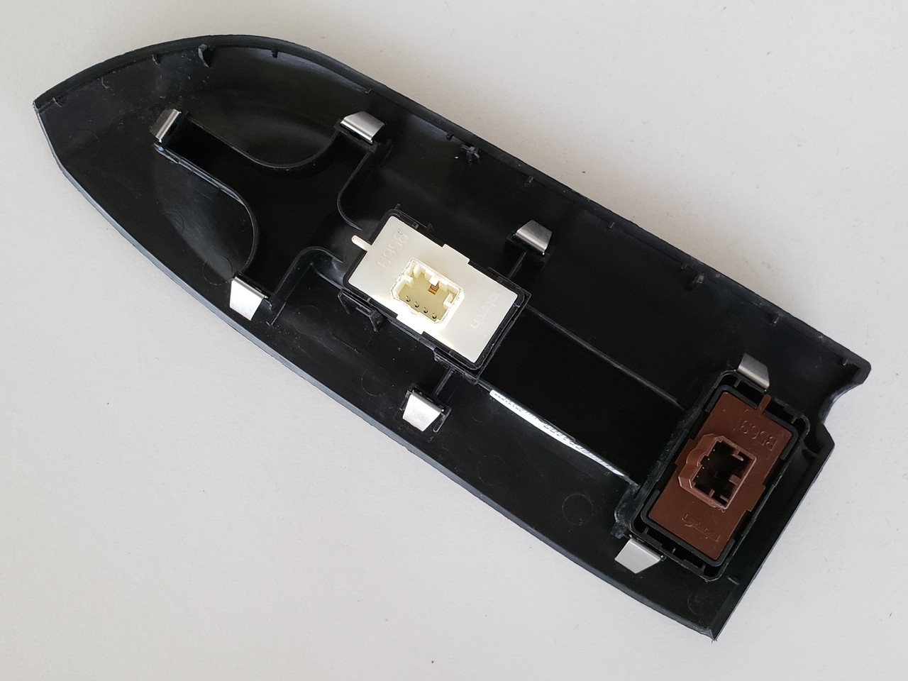 16-18 Fiat 500 500X 07356331460 Right Front Passenger Window Switch OEM 16-18 Fiat 500 500X 07356331460 Right Front Passenger Window Switch OEM