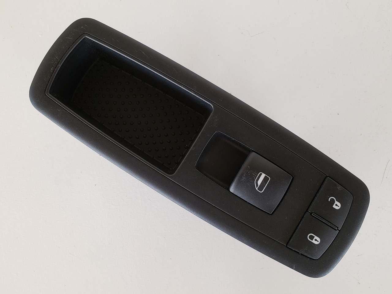 11-17 Dodge Journey 68084002AA Right Front Passenger Window Switch OEM 11-17 Dodge Journey 68084002AA Right Front Passenger Window Switch OEM