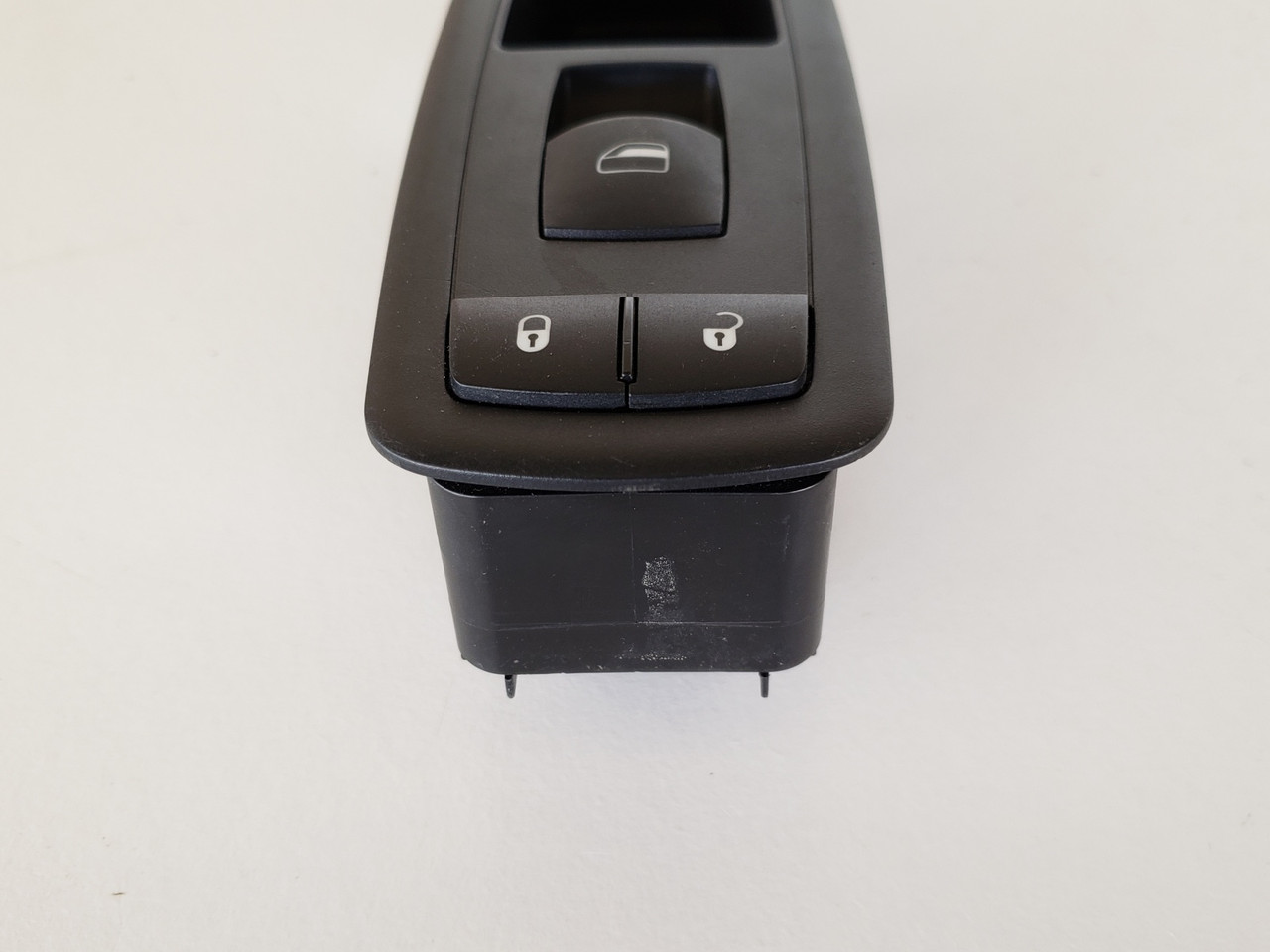 11-17 Dodge Journey 68084002AA Right Front Passenger Window Switch OEM 11-17 Dodge Journey 68084002AA Right Front Passenger Window Switch OEM