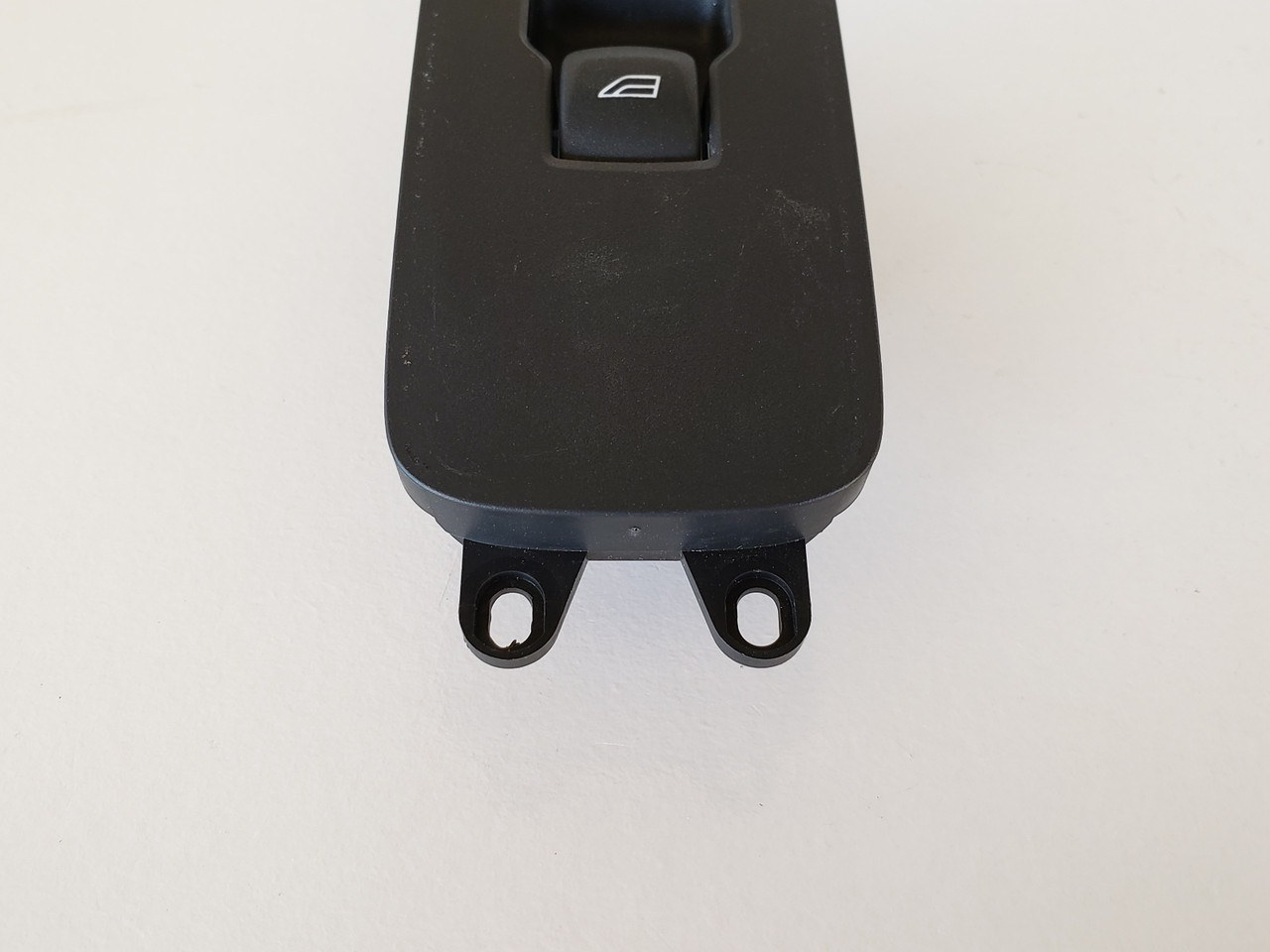 14-18 Volvo S60 31394850 Right Front Passenger Window Switch OEM 14-18 Volvo S60 31394850 Right Front Passenger Window Switch OEM