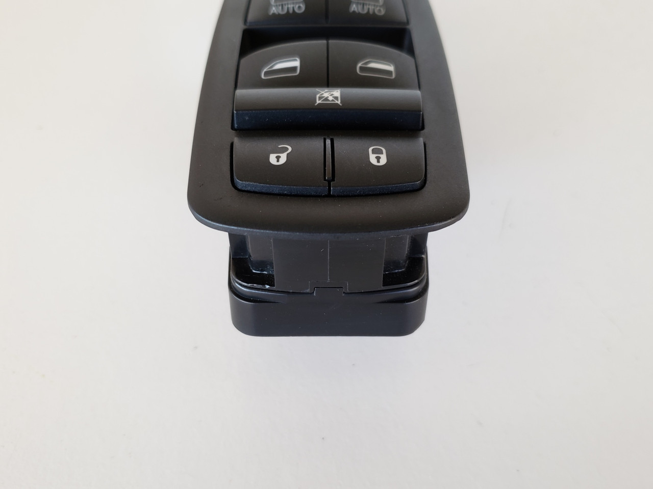 17 Chrysler Pacifica 68234092AC Drivers Side Left Master Window Switch OEM 17 Chrysler Pacifica 68234092AC Drivers Side Left Master Window Switch OEM