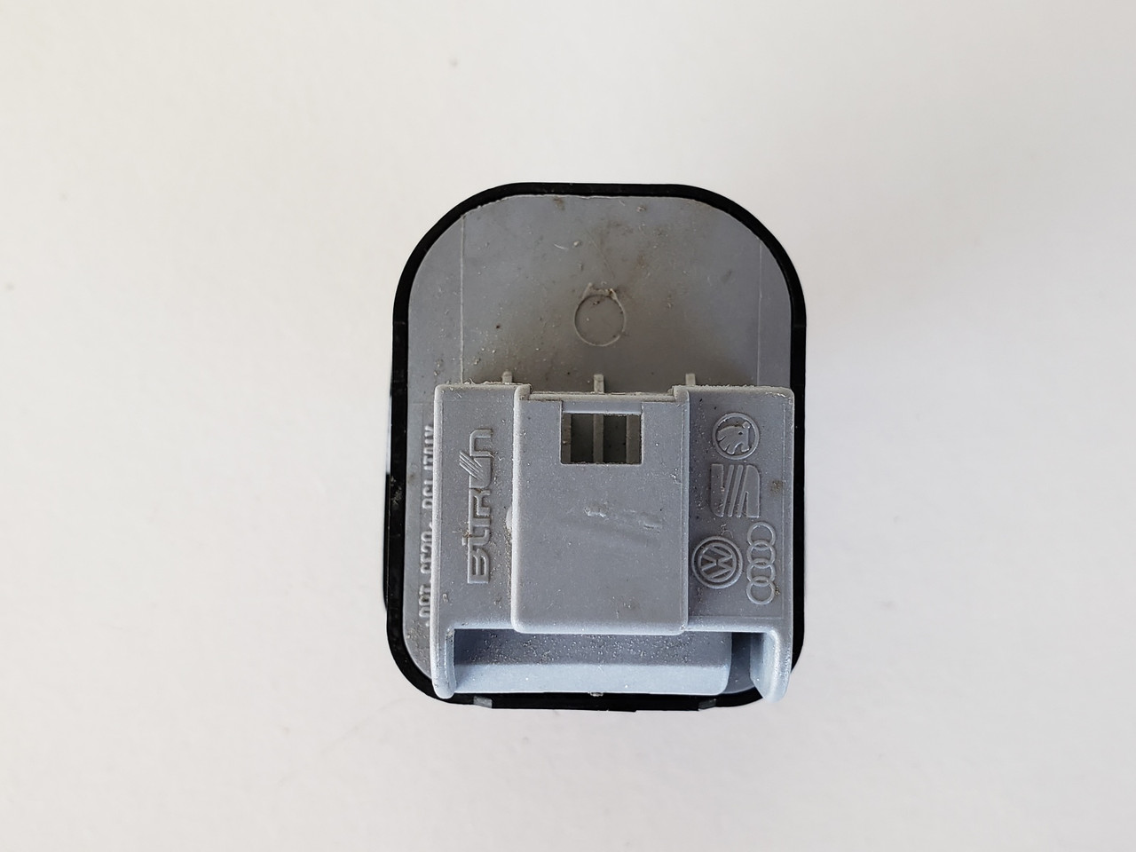 05-07 VW Jetta 1K0 959 565 H Drivers Side Left Master Mirror Switch OEM