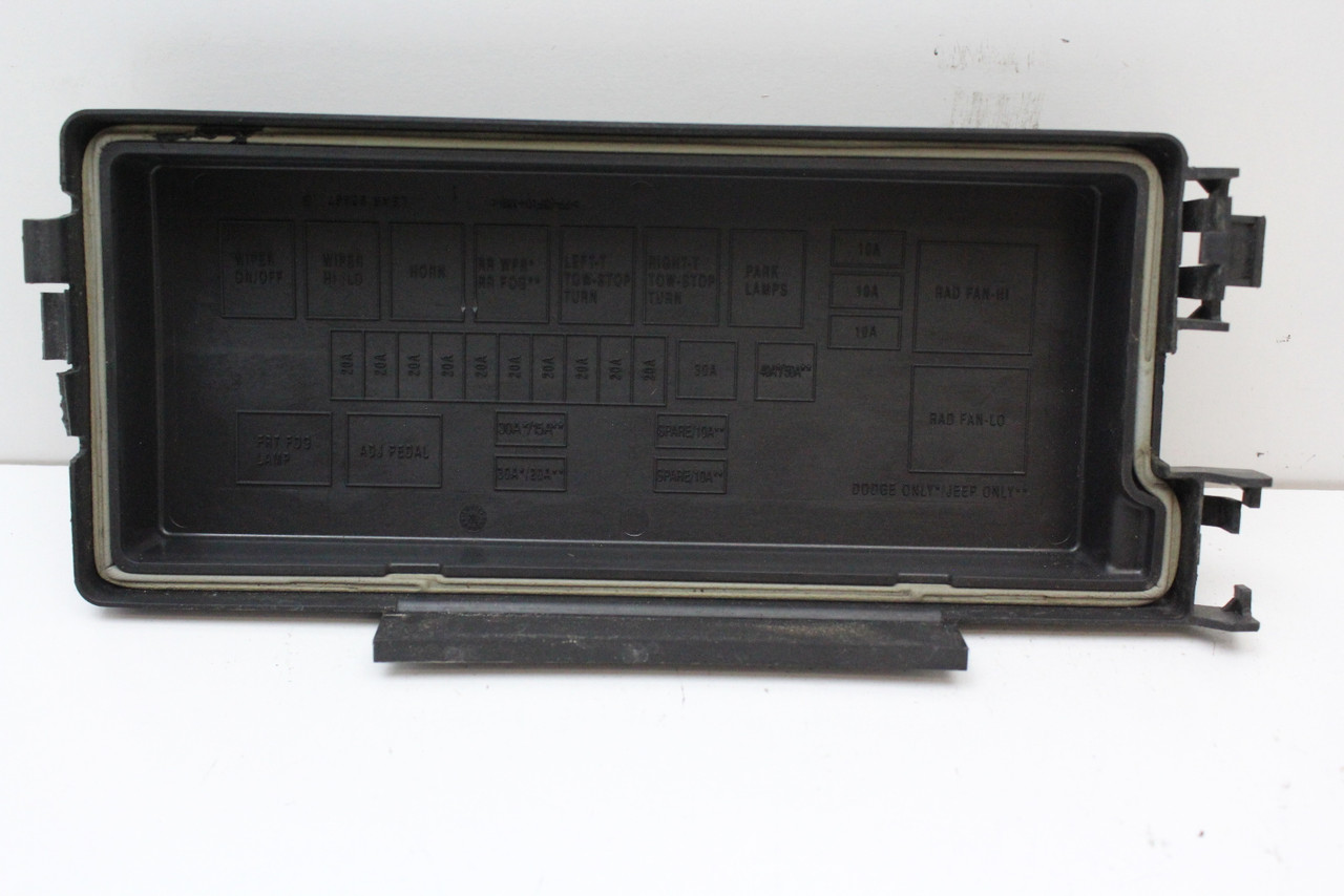 06 2006 Jeep Grand Cherokee 04692087AB BCM Fusebox Fuse Box Relay Unit Module