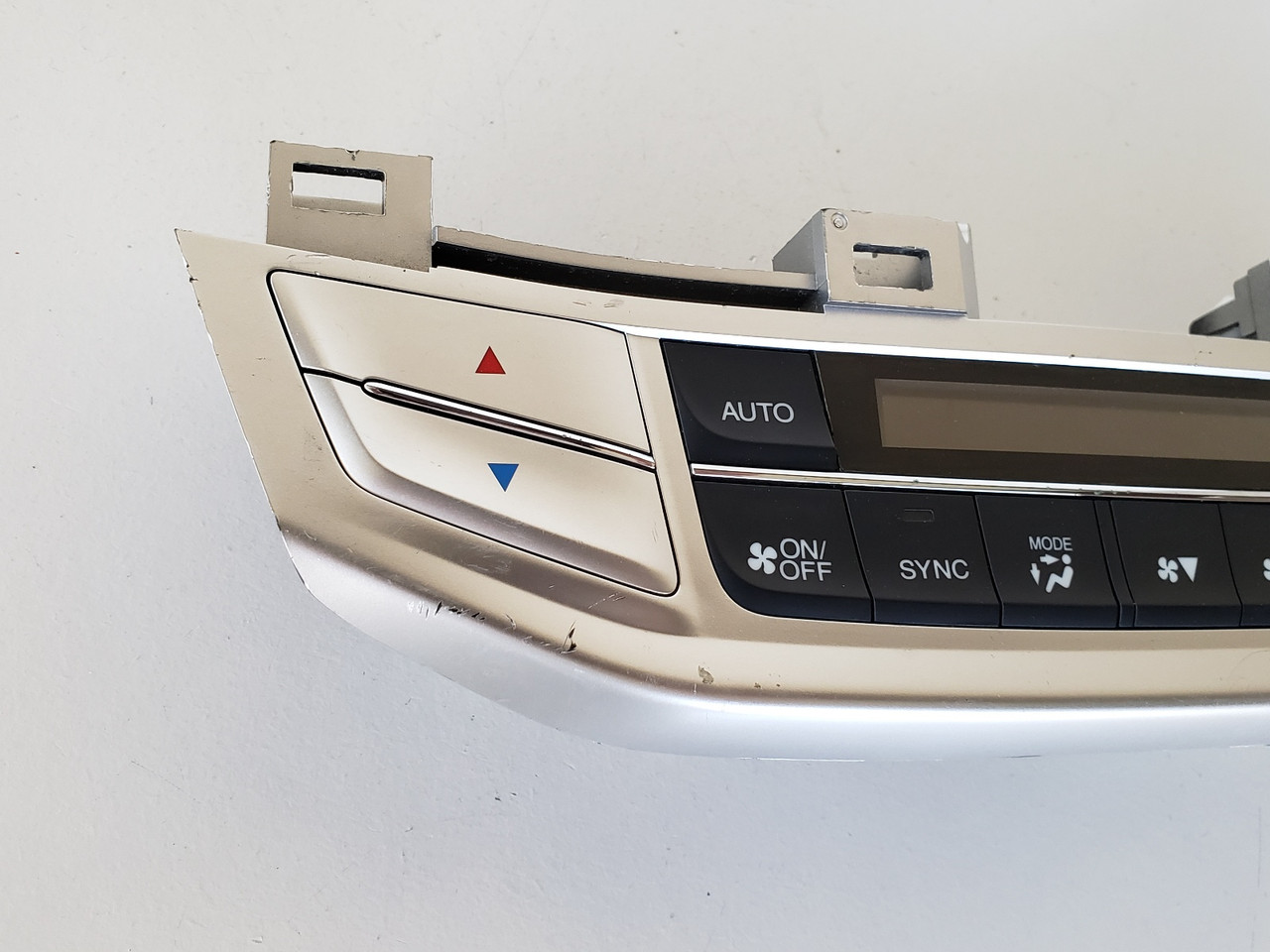 13-15 Accord 79600-T2F-A411M1 Climate Control Panel Temperature Unit A/C Heater 13-15 Accord 79600-T2F-A411M1 Climate Control Panel Temperature Unit A/C Heater