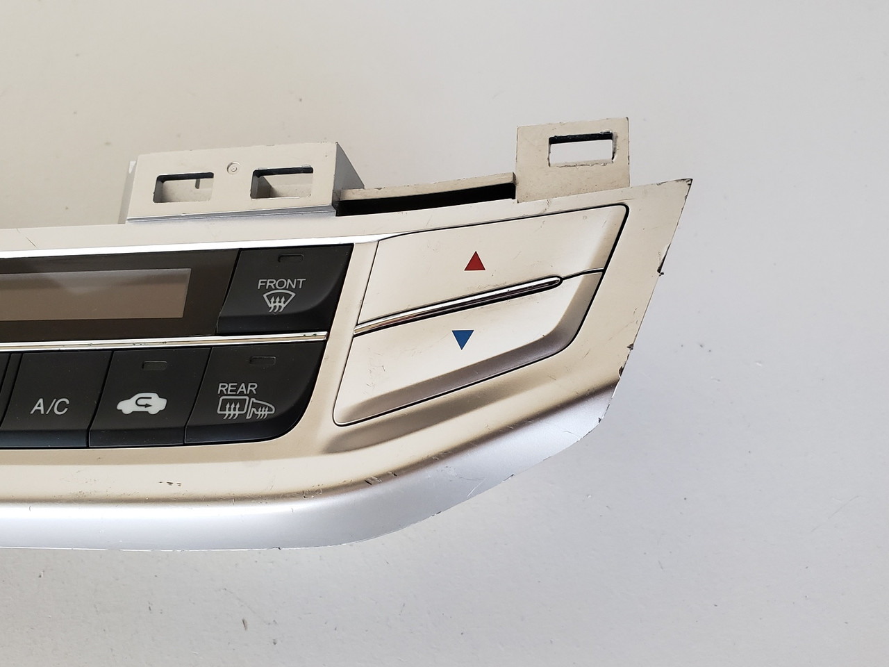 13-15 Accord 79600-T2F-A411M1 Climate Control Panel Temperature Unit A/C Heater 13-15 Accord 79600-T2F-A411M1 Climate Control Panel Temperature Unit A/C Heater