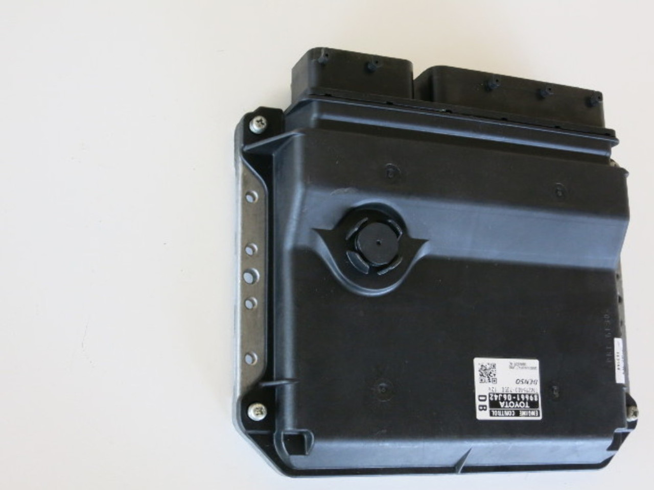 10 11 Toyota Camry 89661-06J42 Computer Brain Engine Control ECU ECM EBX Module 10 11 Toyota Camry 89661-06J42 Computer Brain Engine Control ECU ECM EBX Module