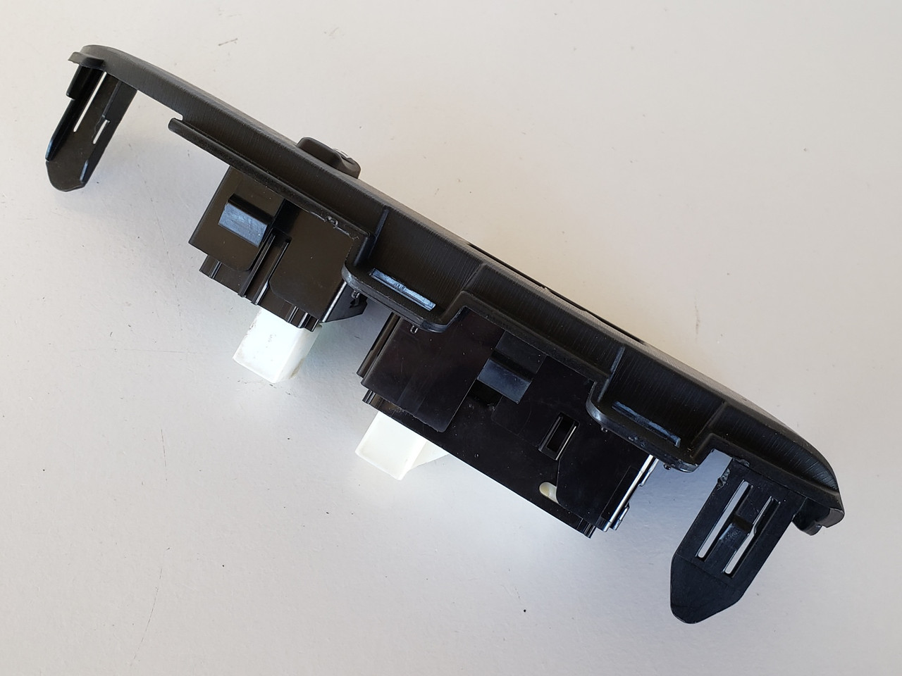10-15 Toyota Prius 74231-47120 Right Front Passenger Window Switch OEM 10-15 Toyota Prius 74231-47120 Right Front Passenger Window Switch OEM
