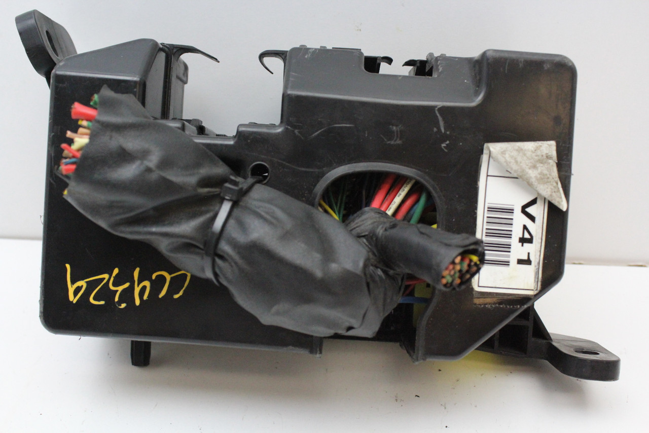 2009 09 Hyundai Accent 91219-1E083 Fusebox Fuse Box Relay Unit Module