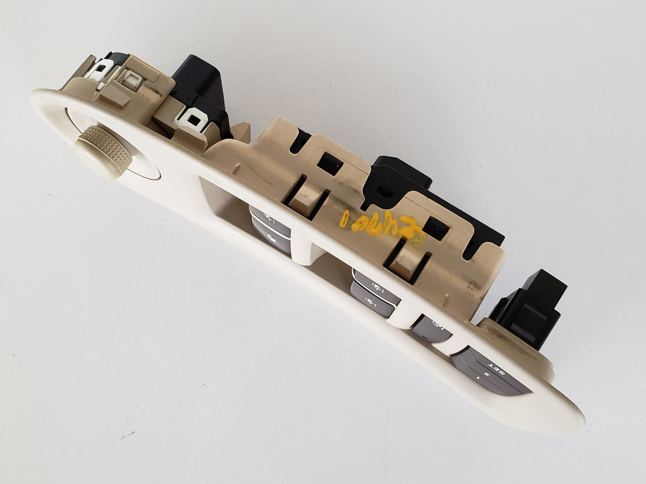 15-16 Buick Lacrosse 26201062 Drivers Side Left Master Window Switch OEM 15-16 Buick Lacrosse 26201062 Drivers Side Left Master Window Switch OEM