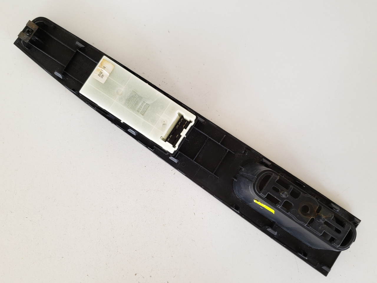 07-12 Nissan 25411 ET000 Right Front Passenger Window Switch OEM
