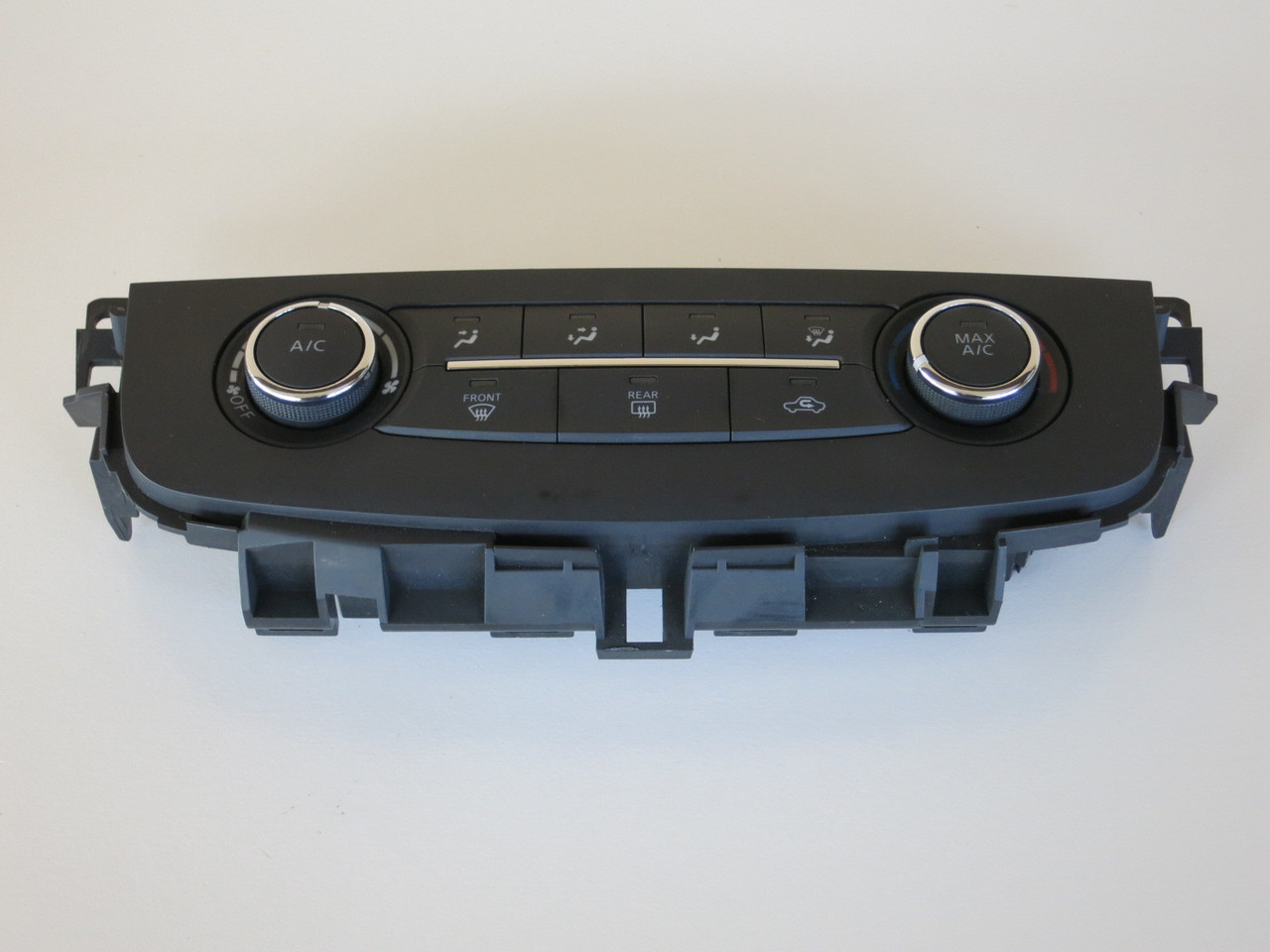 16 17 Nissan Altima Climate Control Panel Temperature Unit A/C Heater 16 17 Nissan Altima Climate Control Panel Temperature Unit A/C Heater