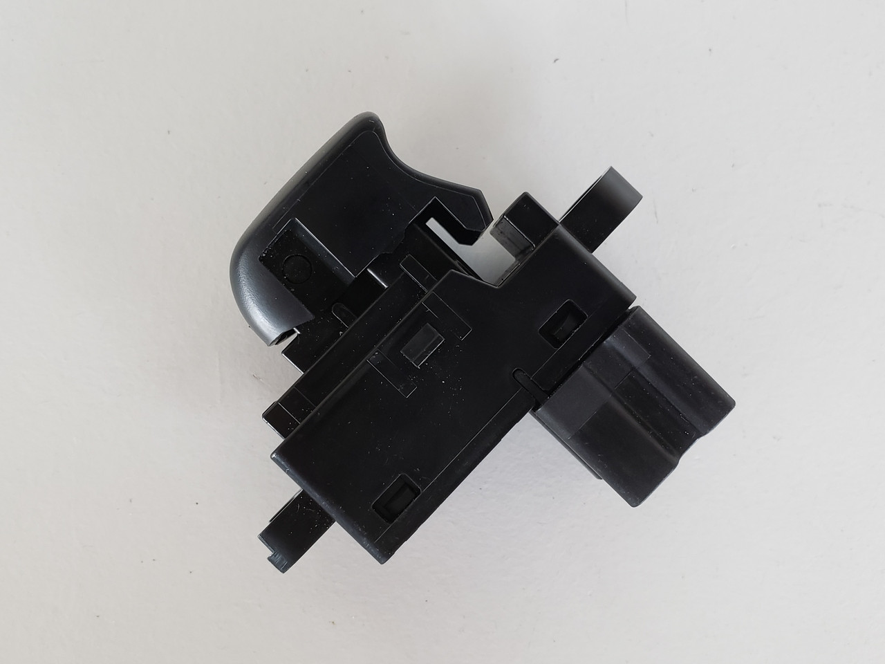 13-19 Nissan Sentra 25411 1KL5A Left / Right Rear Passenger Window Switch OEM 13-19 Nissan Sentra 25411 1KL5A Left / Right Rear Passenger Window Switch OEM
