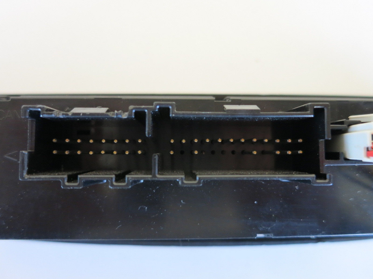 02 03 04 BRAVADA RAINIER DRIVERS SIDE LEFT MASTER WINDOW SWITCH OEM M1075