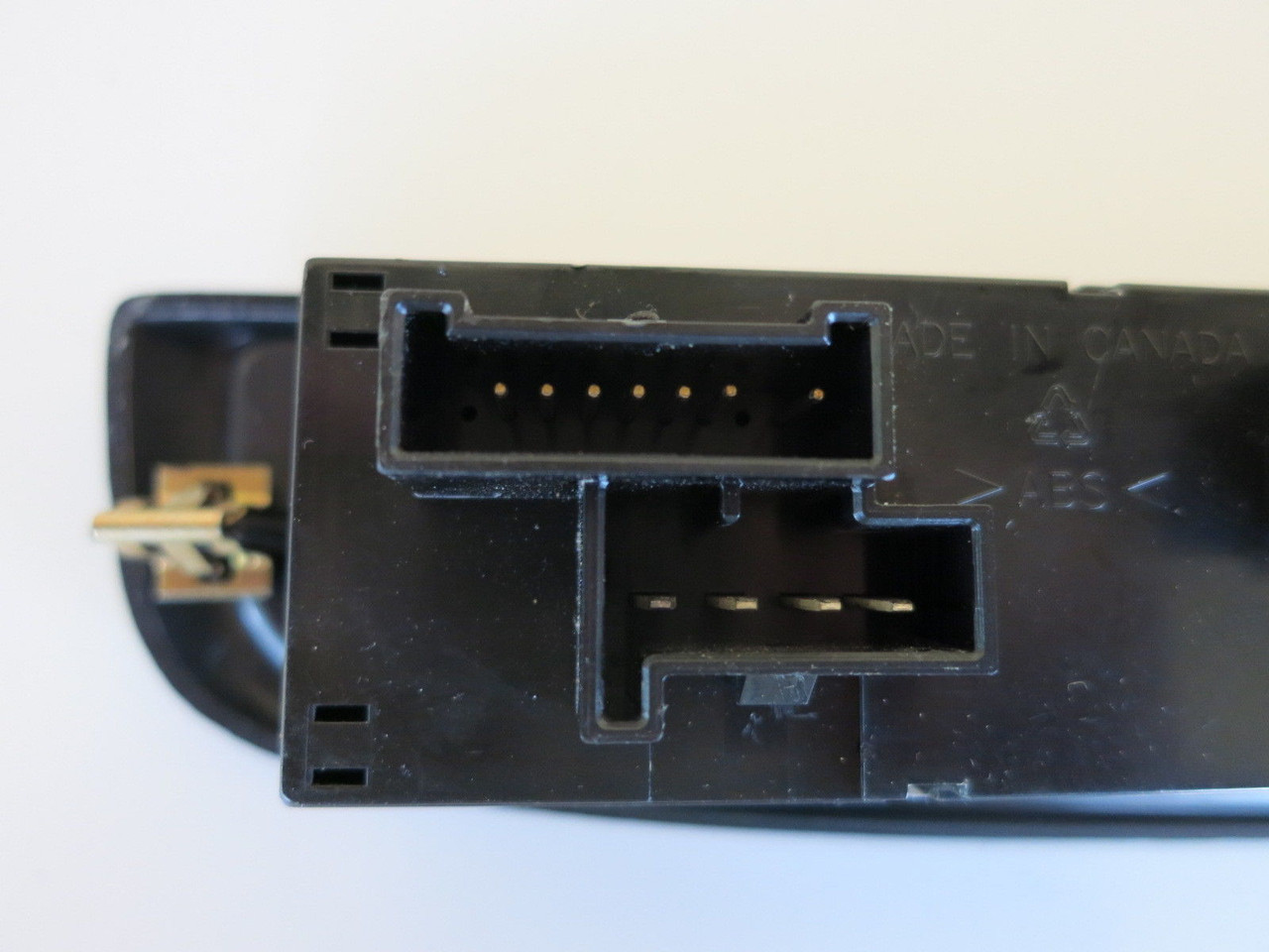 02 03 04 BRAVADA RAINIER DRIVERS SIDE LEFT MASTER WINDOW SWITCH OEM M1075