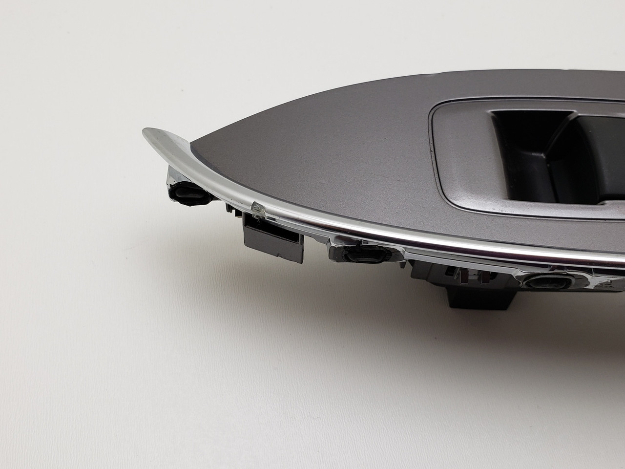 16-18 Chevy Malibu 84139701 Right Rear Passenger Window Switch OEM 16-18 Chevy Malibu 84139701 Right Rear Passenger Window Switch OEM