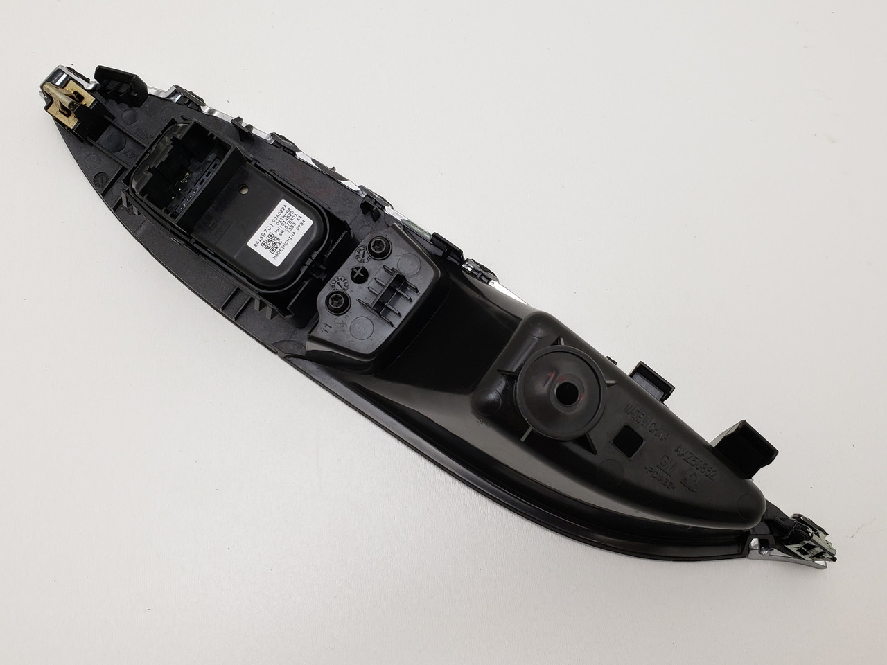 16-18 Chevy Malibu 84139701 Right Rear Passenger Window Switch OEM 16-18 Chevy Malibu 84139701 Right Rear Passenger Window Switch OEM