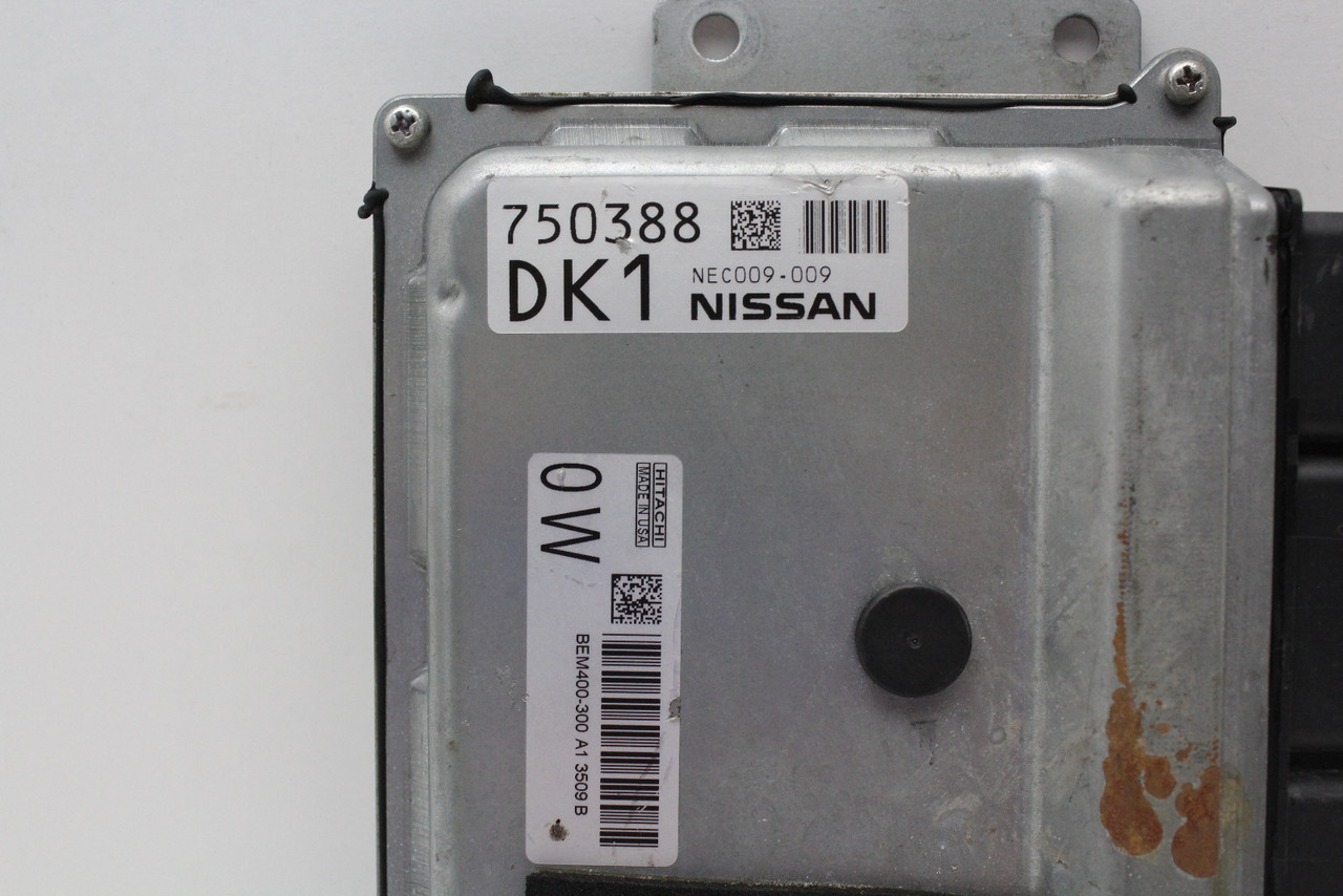 実物　新品　ecmcs level3 China ZX240-3 Hitachi Engine ECM 8-98233492-0 8982334920