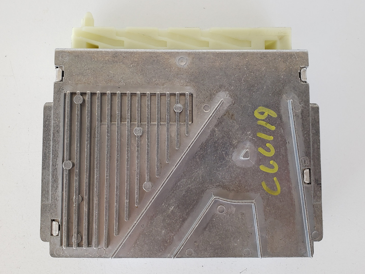 2001-2004 Volvo S60 P09480761 TCM TCU Transmission Shift Computer Control Module