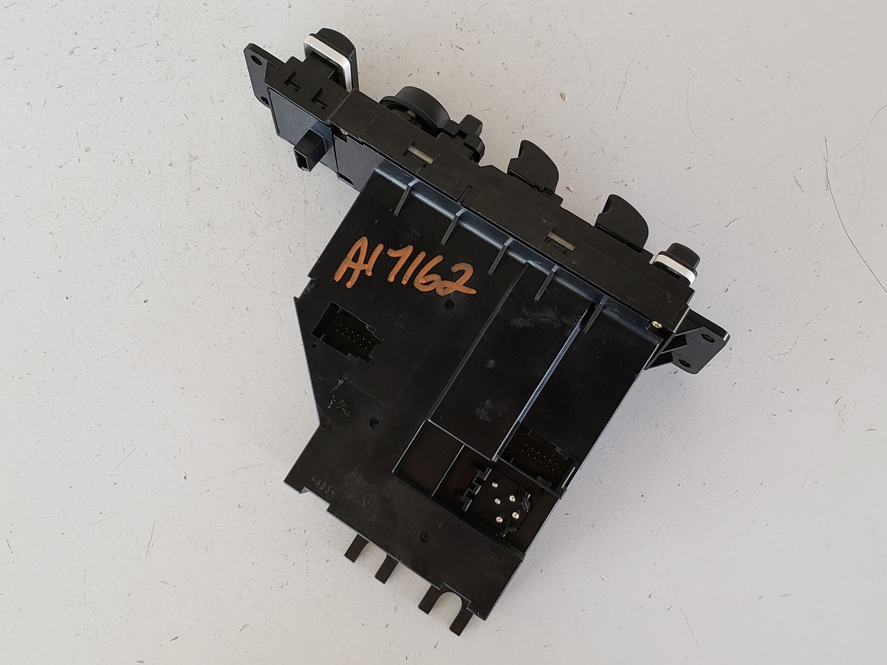 03 04 Land Rover Range Rover Drivers Side Left Master Window Switch OEM