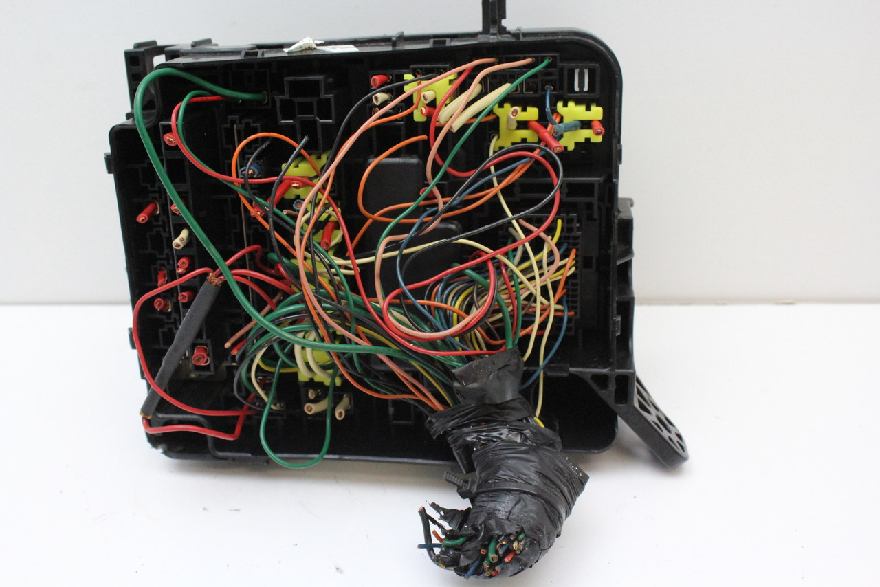 14 15 16 Kia Forte 91950-3X510 Fusebox Fuse Box Relay Unit Module