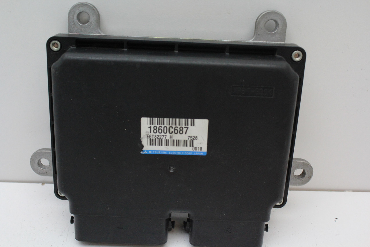 16 17 Mitsubishi Lancer 1860C687 Computer Brain Engine Control ECU ECM Module