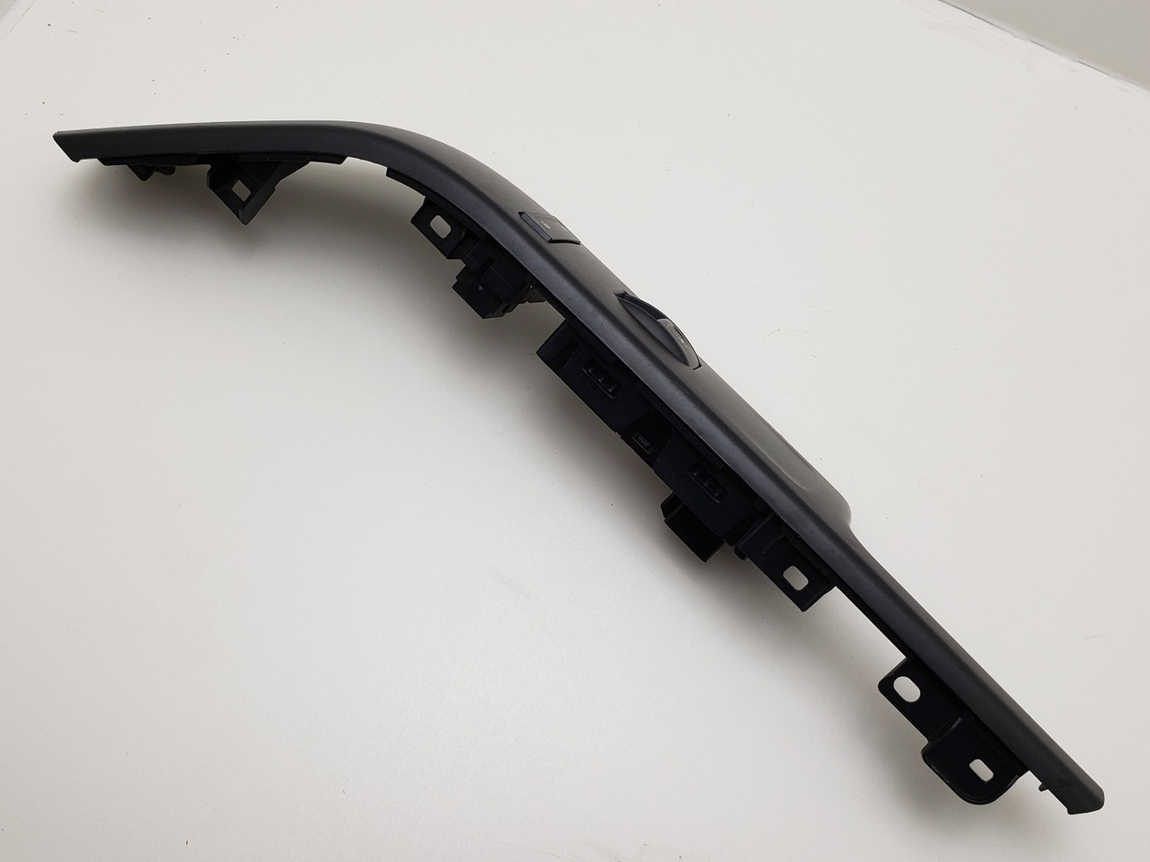 14-18 Chevy Silverado 1500 23436336 Right Front Passenger Window Switch OEM 14-18 Chevy Silverado 1500 23436336 Right Front Passenger Window Switch OEM