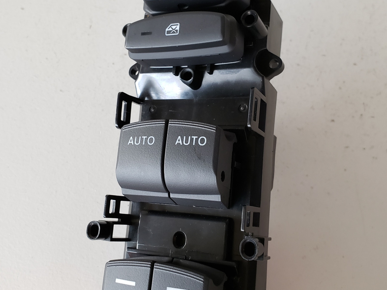 16 17 18 Honda Civic Drivers Side Left Master Window Switch OEM 16 17 18 Honda Civic Drivers Side Left Master Window Switch OEM