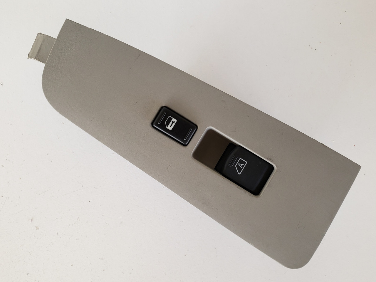 04-08 Nissan Maxima 80960-7Y000 Right Front Passenger Window Switch OEM