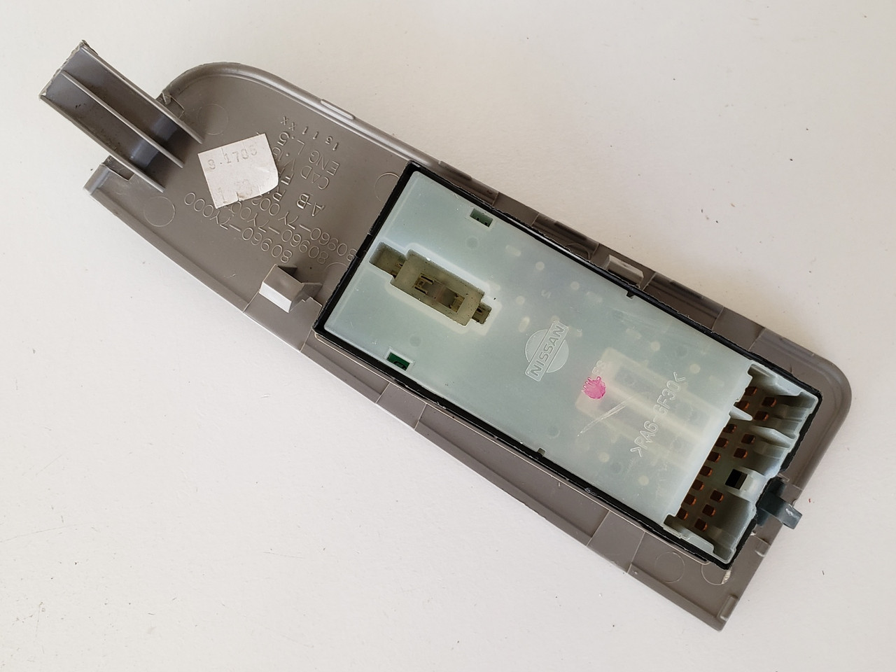 04-08 Nissan Maxima 80960-7Y000 Right Front Passenger Window Switch OEM