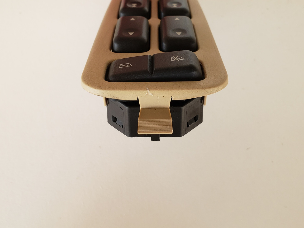 03-06 Lincoln LS 4W4T-14540-AAW Drivers Side Left Master Window Switch OEM