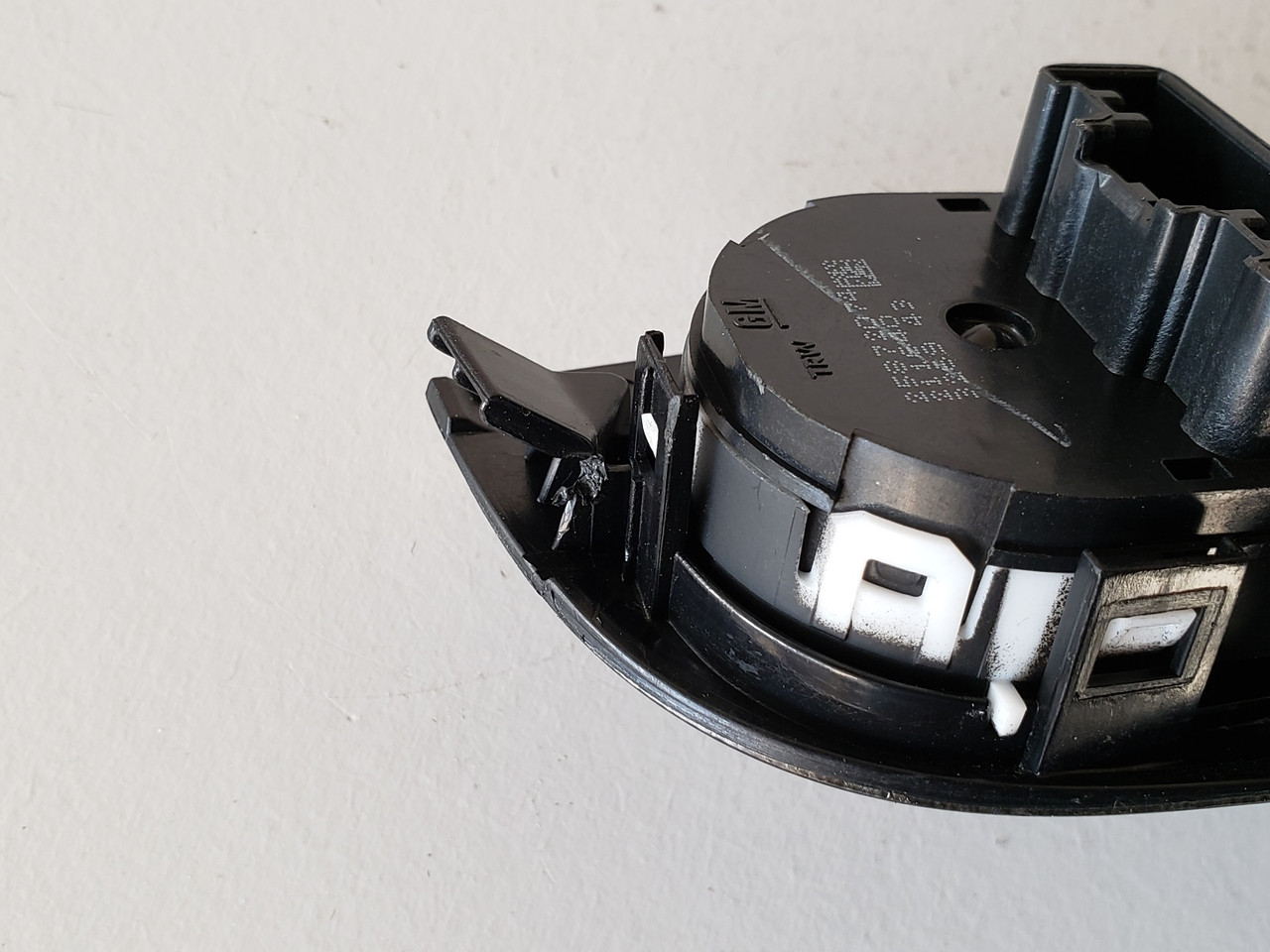 13 Chevrolet Chevy Malibu Drivers Side Left Master Window Switch OEM 13 Chevrolet Chevy Malibu Drivers Side Left Master Window Switch OEM