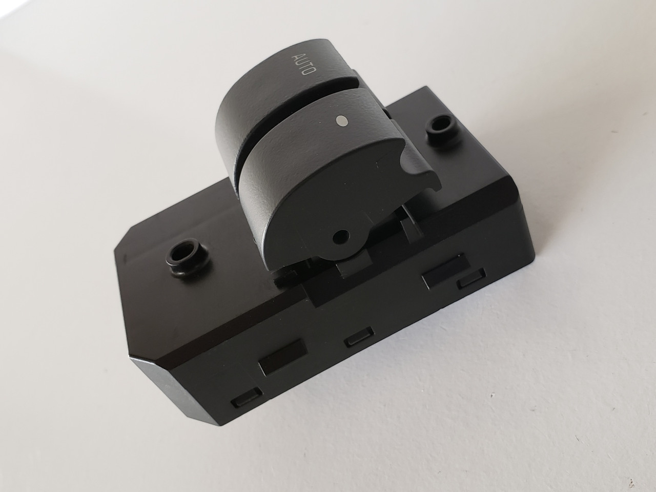 08-14 Chevy Express 1500 Van 84075357 Drivers Side Left Master Window Switch OEM