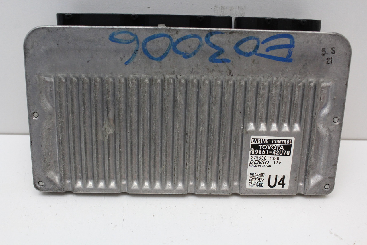 15 2015 Toyota Rav4 89661-42U70 Computer Brain Engine Control ECU ECM EBX Module