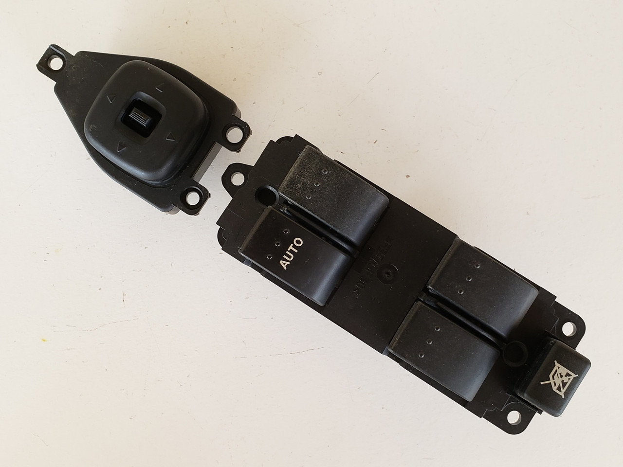04-09 Mazda 3 BN8F 66 350 Drivers Side Left Master Window Switch OEM