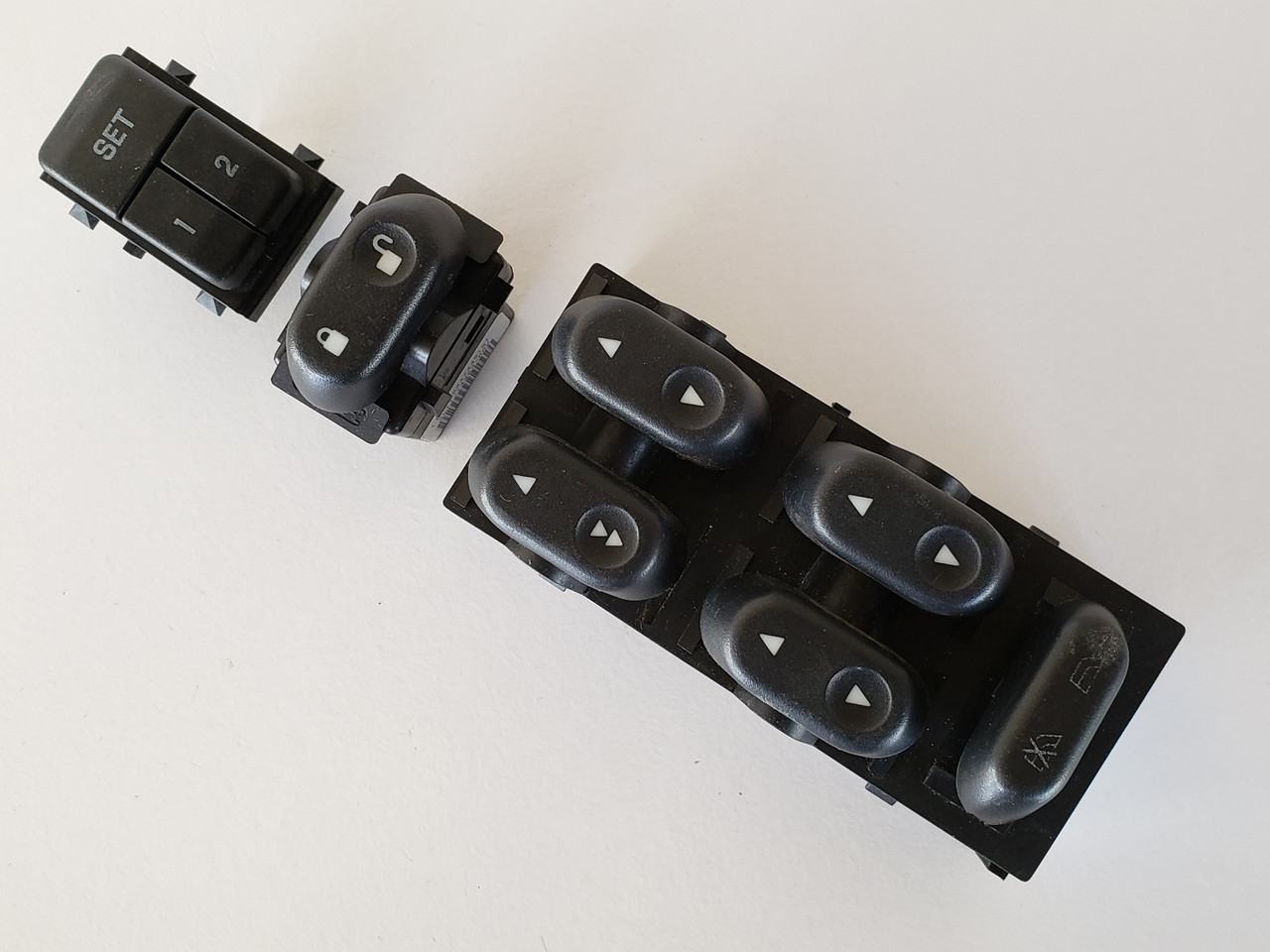 03-06 Ford Expedition 4L1T-14540-ACW Drivers Side Left Master Window Switch OEM