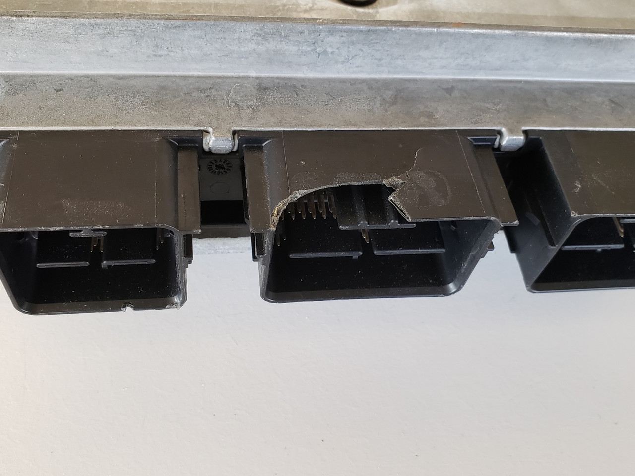 2013-2016 Lincoln MKS DG1A-12A650-SB Computer Engine Control ECU ECM EBX Module