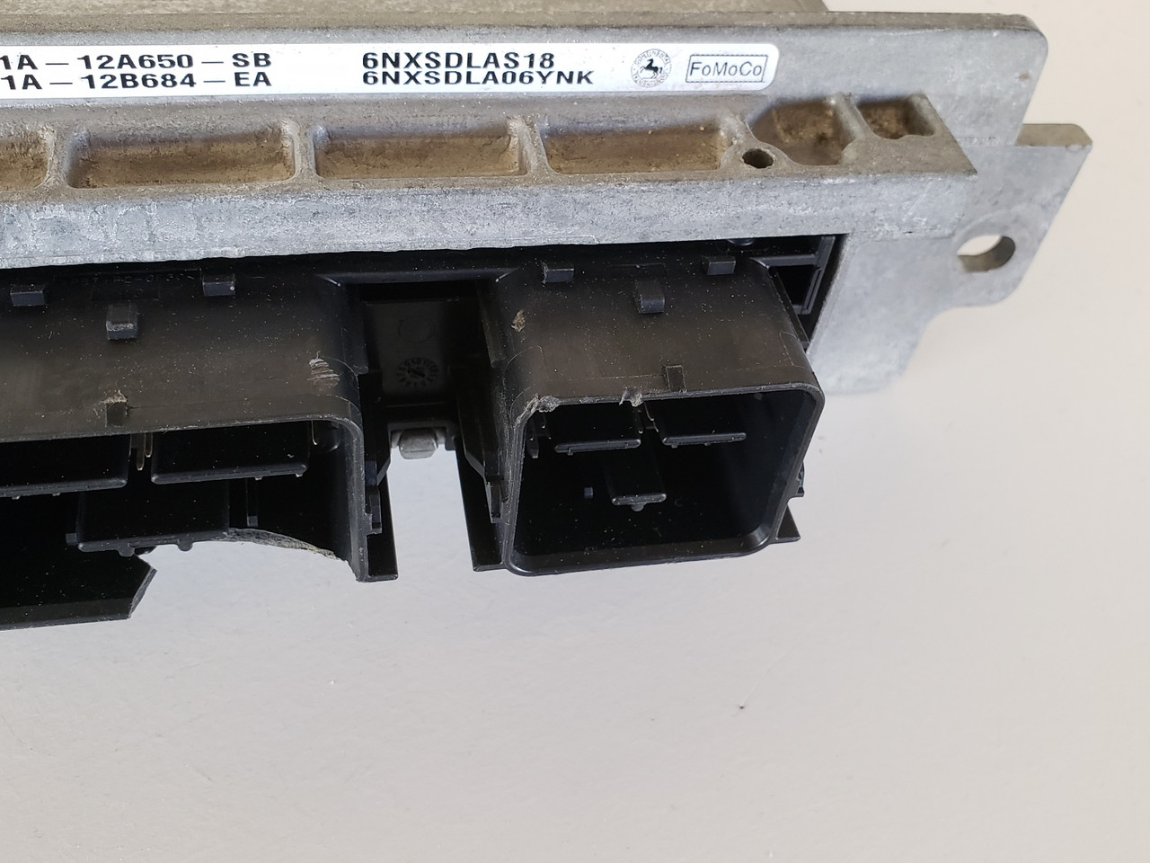 2013-2016 Lincoln MKS DG1A-12A650-SB Computer Engine Control ECU ECM EBX Module