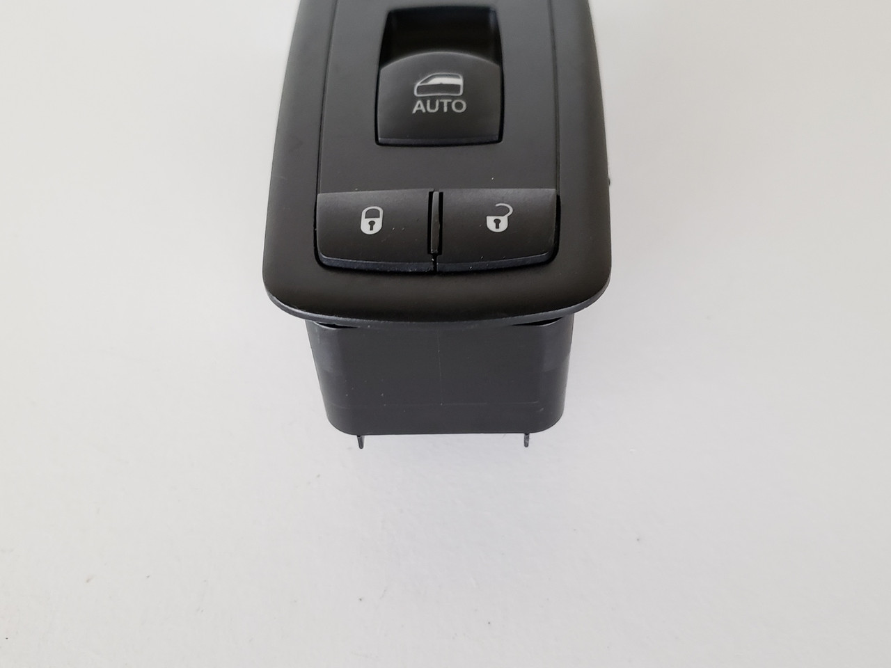 08-12 Jeep Liberty 04602544AG Right Front Passenger Window Switch OEM