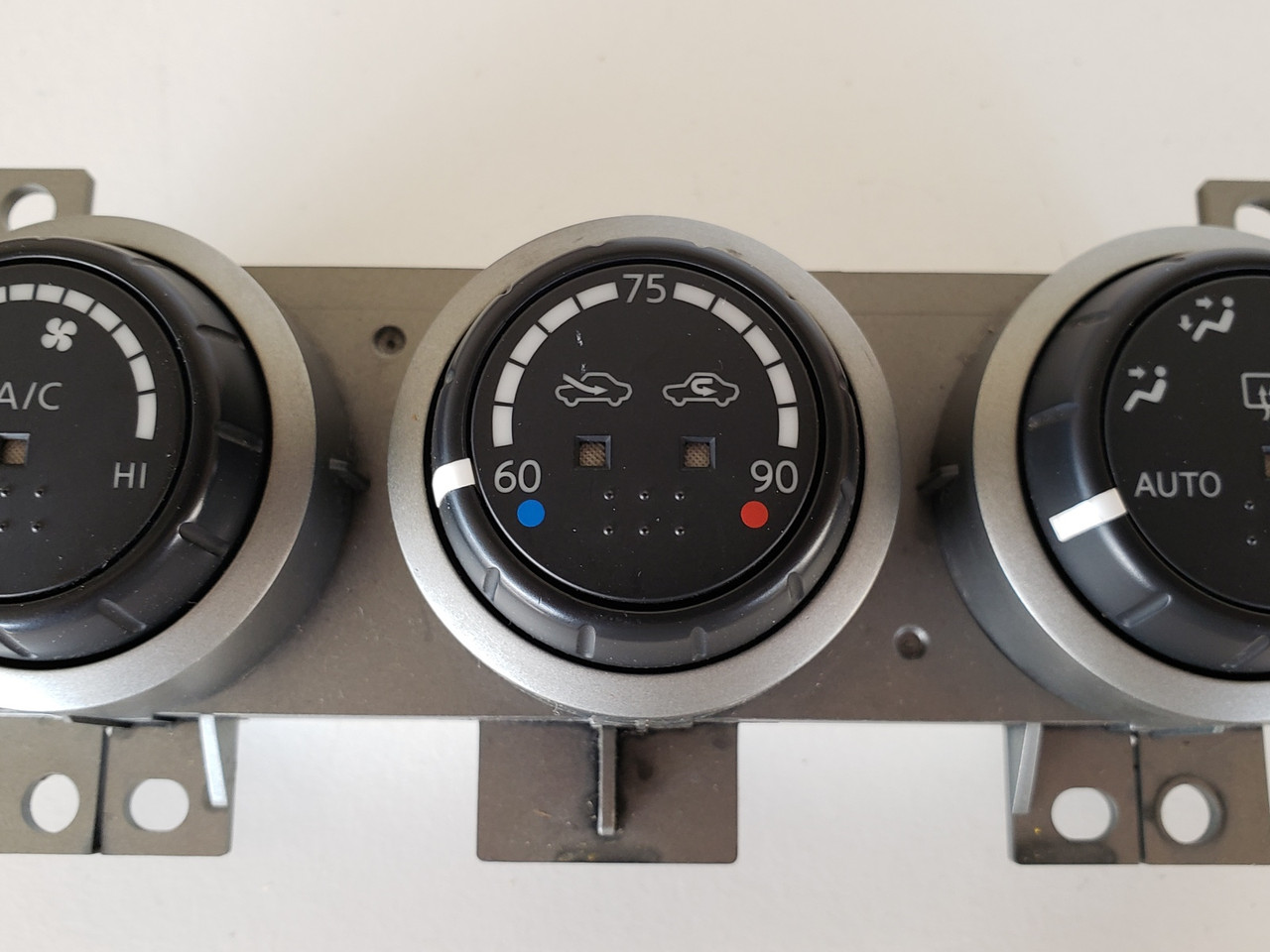 11-15 Nissan Rogue 27500 1VK0A Climate Control Panel Temperature Unit A/C Heater