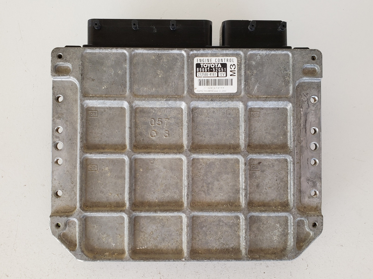2008 Toyota Yaris 89661-52G51 Computer Brain Engine Control